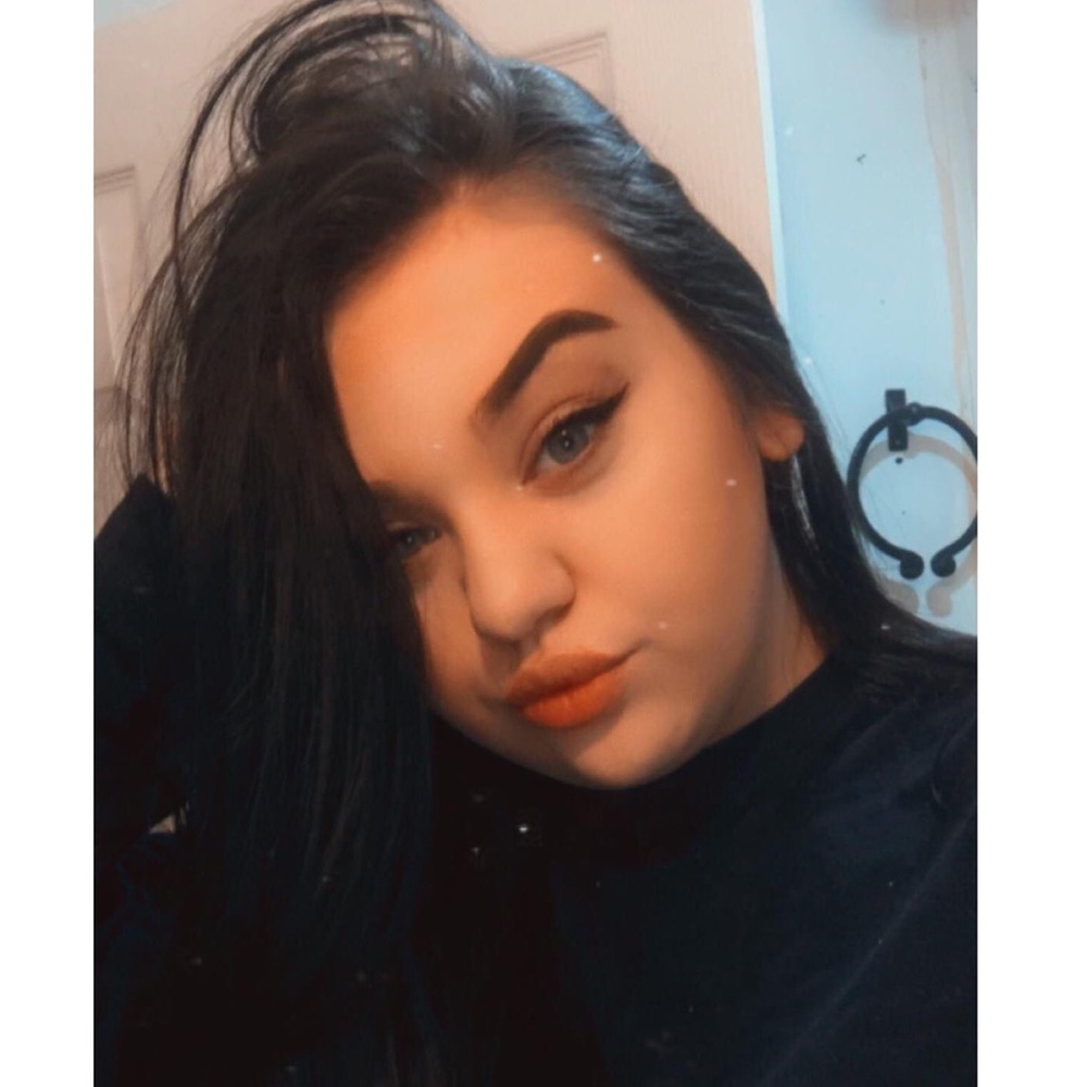 Meet your Posher, Alyssa